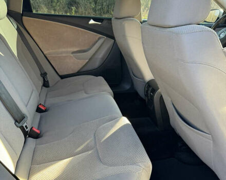 Черный Фольксваген Пассат, объемом двигателя 1.6 л и пробегом 351 тыс. км за 6700 $, фото 8 на Automoto.ua