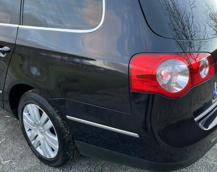 Черный Фольксваген Пассат, объемом двигателя 1.97 л и пробегом 345 тыс. км за 7400 $, фото 10 на Automoto.ua