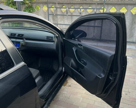 Чорний Фольксваген Пассат, об'ємом двигуна 2 л та пробігом 333 тис. км за 6500 $, фото 4 на Automoto.ua