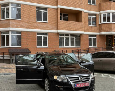 Чорний Фольксваген Пассат, об'ємом двигуна 1.8 л та пробігом 215 тис. км за 7700 $, фото 11 на Automoto.ua