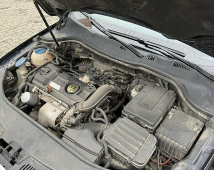 Черный Фольксваген Пассат, объемом двигателя 1.39 л и пробегом 423 тыс. км за 7200 $, фото 5 на Automoto.ua