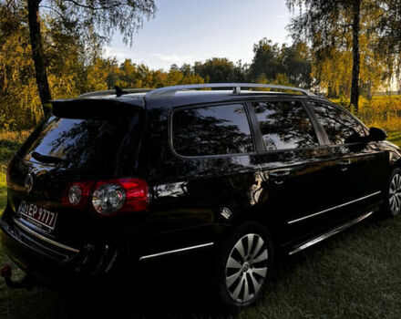 Черный Фольксваген Пассат, объемом двигателя 1.6 л и пробегом 229 тыс. км за 8222 $, фото 34 на Automoto.ua