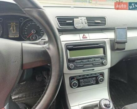 Черный Фольксваген Пассат, объемом двигателя 2 л и пробегом 263 тыс. км за 7000 $, фото 18 на Automoto.ua