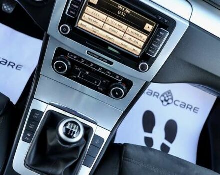 Черный Фольксваген Пассат, объемом двигателя 2 л и пробегом 239 тыс. км за 8800 $, фото 31 на Automoto.ua