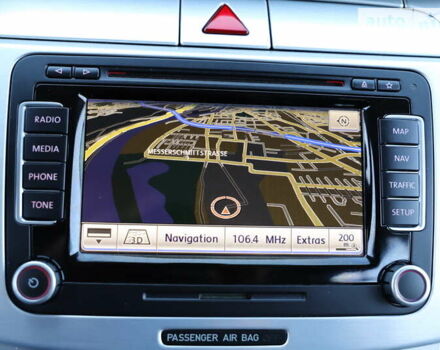 Черный Фольксваген Пассат, объемом двигателя 2 л и пробегом 239 тыс. км за 8800 $, фото 58 на Automoto.ua