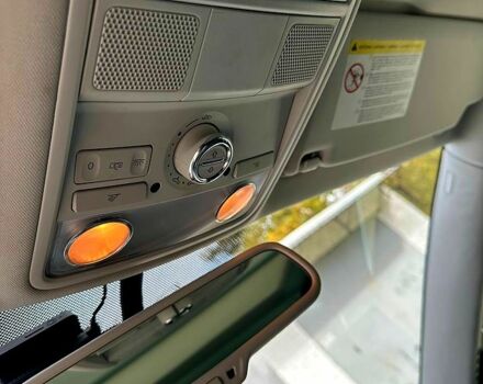 Чорний Фольксваген Пассат, об'ємом двигуна 2 л та пробігом 241 тис. км за 11000 $, фото 7 на Automoto.ua