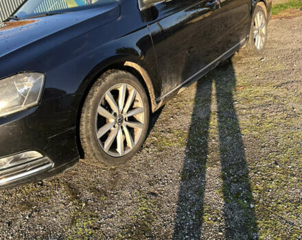 Черный Фольксваген Пассат, объемом двигателя 2 л и пробегом 258 тыс. км за 10500 $, фото 10 на Automoto.ua