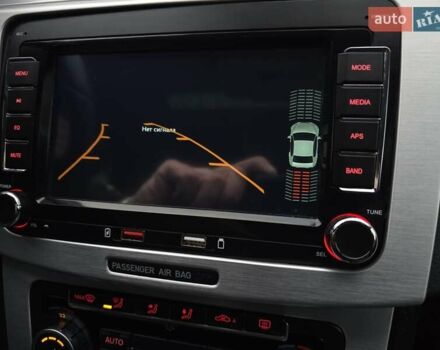 Черный Фольксваген Пассат, объемом двигателя 2 л и пробегом 225 тыс. км за 8800 $, фото 130 на Automoto.ua