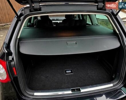 Черный Фольксваген Пассат, объемом двигателя 2 л и пробегом 225 тыс. км за 8800 $, фото 145 на Automoto.ua