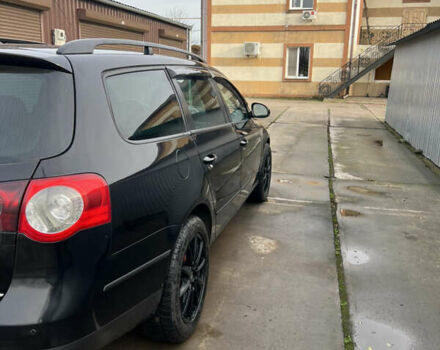 Черный Фольксваген Пассат, объемом двигателя 1.97 л и пробегом 273 тыс. км за 7600 $, фото 5 на Automoto.ua