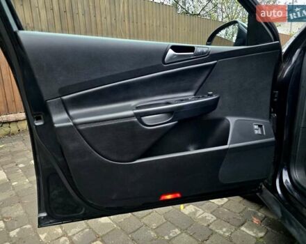 Черный Фольксваген Пассат, объемом двигателя 2 л и пробегом 225 тыс. км за 8800 $, фото 99 на Automoto.ua