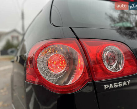 Черный Фольксваген Пассат, объемом двигателя 1.97 л и пробегом 235 тыс. км за 8499 $, фото 33 на Automoto.ua