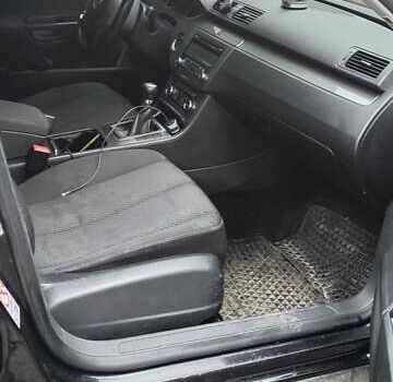 Черный Фольксваген Пассат, объемом двигателя 1.4 л и пробегом 180 тыс. км за 7700 $, фото 10 на Automoto.ua