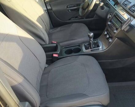 Чорний Фольксваген Пассат, об'ємом двигуна 2 л та пробігом 239 тис. км за 6200 $, фото 3 на Automoto.ua