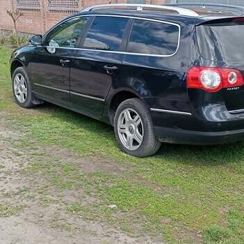 Черный Фольксваген Пассат, объемом двигателя 1.4 л и пробегом 289 тыс. км за 8000 $, фото 10 на Automoto.ua