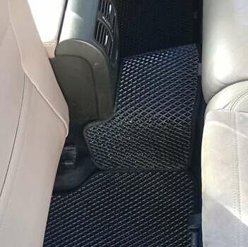 Черный Фольксваген Пассат, объемом двигателя 1.97 л и пробегом 325 тыс. км за 8900 $, фото 10 на Automoto.ua