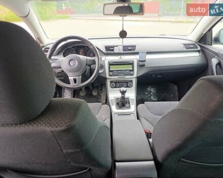 Черный Фольксваген Пассат, объемом двигателя 2 л и пробегом 263 тыс. км за 7000 $, фото 17 на Automoto.ua