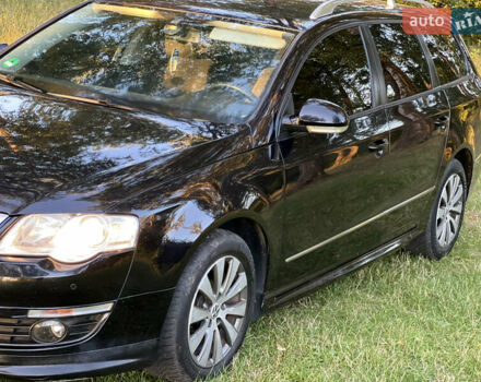 Черный Фольксваген Пассат, объемом двигателя 1.6 л и пробегом 229 тыс. км за 8222 $, фото 5 на Automoto.ua