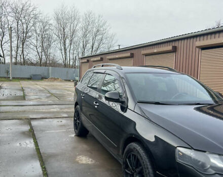 Черный Фольксваген Пассат, объемом двигателя 1.97 л и пробегом 273 тыс. км за 7600 $, фото 2 на Automoto.ua