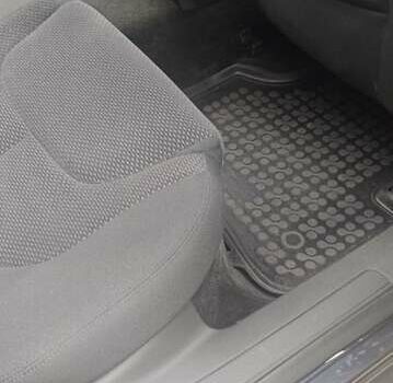 Чорний Фольксваген Пассат, об'ємом двигуна 1.6 л та пробігом 275 тис. км за 8300 $, фото 19 на Automoto.ua