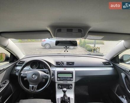 Черный Фольксваген Пассат, объемом двигателя 1.6 л и пробегом 294 тыс. км за 7300 $, фото 28 на Automoto.ua