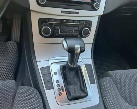 Черный Фольксваген Пассат, объемом двигателя 1.97 л и пробегом 250 тыс. км за 7500 $, фото 6 на Automoto.ua