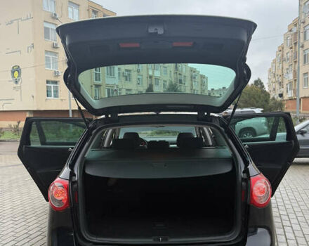 Черный Фольксваген Пассат, объемом двигателя 1.8 л и пробегом 217 тыс. км за 8200 $, фото 12 на Automoto.ua