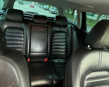 Чорний Фольксваген Пассат, об'ємом двигуна 2 л та пробігом 323 тис. км за 7999 $, фото 10 на Automoto.ua