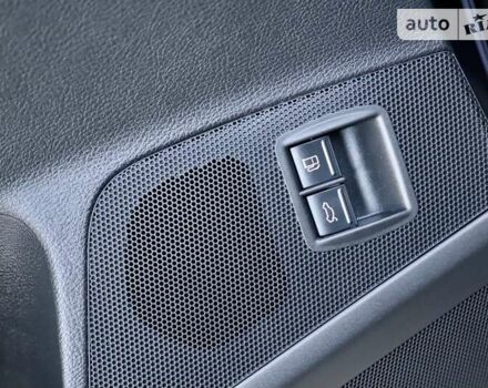 Черный Фольксваген Пассат, объемом двигателя 2 л и пробегом 239 тыс. км за 8800 $, фото 25 на Automoto.ua