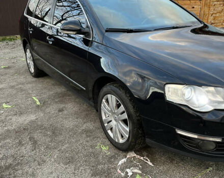 Черный Фольксваген Пассат, объемом двигателя 1.97 л и пробегом 345 тыс. км за 7400 $, фото 2 на Automoto.ua