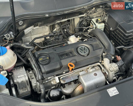 Черный Фольксваген Пассат, объемом двигателя 1.4 л и пробегом 227 тыс. км за 8500 $, фото 15 на Automoto.ua