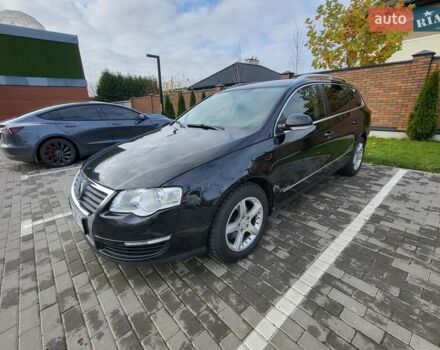 Черный Фольксваген Пассат, объемом двигателя 1.6 л и пробегом 294 тыс. км за 7300 $, фото 5 на Automoto.ua
