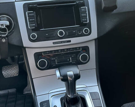 Черный Фольксваген Пассат, объемом двигателя 1.97 л и пробегом 345 тыс. км за 7400 $, фото 16 на Automoto.ua