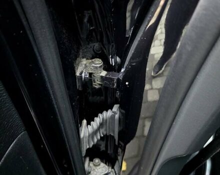 Черный Фольксваген Пассат, объемом двигателя 2 л и пробегом 225 тыс. км за 8800 $, фото 135 на Automoto.ua