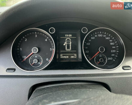 Чорний Фольксваген Пассат, об'ємом двигуна 2 л та пробігом 333 тис. км за 6500 $, фото 12 на Automoto.ua
