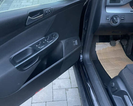 Чорний Фольксваген Пассат, об'ємом двигуна 1.6 л та пробігом 198 тис. км за 7550 $, фото 11 на Automoto.ua