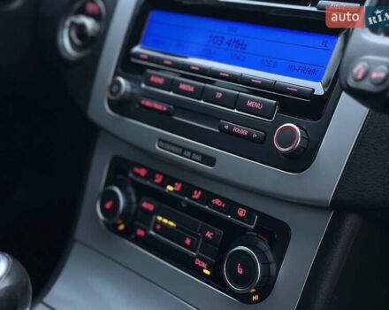 Чорний Фольксваген Пассат, об'ємом двигуна 1.6 л та пробігом 285 тис. км за 6999 $, фото 36 на Automoto.ua