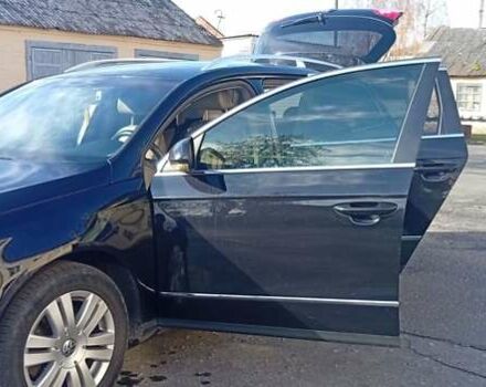 Черный Фольксваген Пассат, объемом двигателя 1.97 л и пробегом 325 тыс. км за 8900 $, фото 17 на Automoto.ua