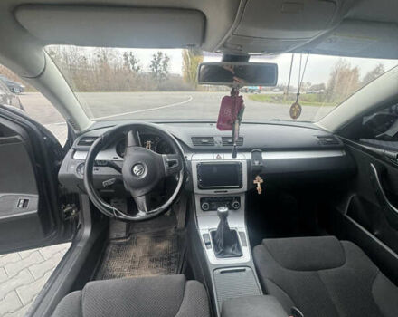 Черный Фольксваген Пассат, объемом двигателя 1.6 л и пробегом 280 тыс. км за 6800 $, фото 8 на Automoto.ua