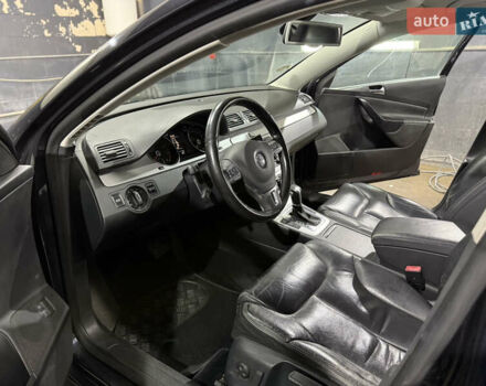 Черный Фольксваген Пассат, объемом двигателя 1.8 л и пробегом 234 тыс. км за 7200 $, фото 8 на Automoto.ua