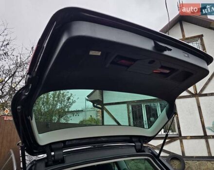 Черный Фольксваген Пассат, объемом двигателя 2 л и пробегом 225 тыс. км за 8800 $, фото 143 на Automoto.ua