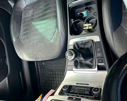 Чорний Фольксваген Пассат, об'ємом двигуна 2 л та пробігом 241 тис. км за 11000 $, фото 9 на Automoto.ua