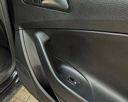 Черный Фольксваген Пассат, объемом двигателя 2 л и пробегом 323 тыс. км за 8300 $, фото 9 на Automoto.ua