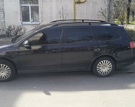 Черный Фольксваген Пассат, объемом двигателя 1.4 л и пробегом 180 тыс. км за 7700 $, фото 2 на Automoto.ua