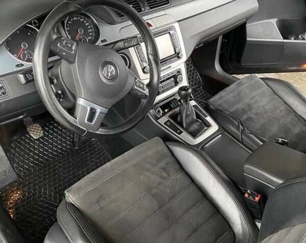 Чорний Фольксваген Пассат, об'ємом двигуна 2 л та пробігом 214 тис. км за 8900 $, фото 11 на Automoto.ua