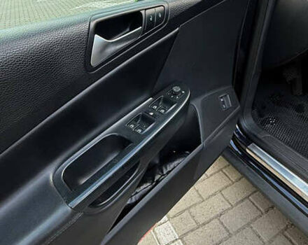 Черный Фольксваген Пассат, объемом двигателя 2 л и пробегом 323 тыс. км за 8300 $, фото 14 на Automoto.ua