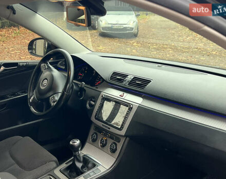 Черный Фольксваген Пассат, объемом двигателя 2 л и пробегом 377 тыс. км за 5900 $, фото 8 на Automoto.ua