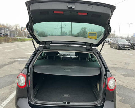 Черный Фольксваген Пассат, объемом двигателя 1.4 л и пробегом 171 тыс. км за 6999 $, фото 12 на Automoto.ua