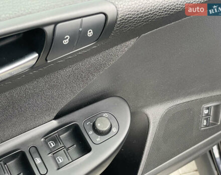 Черный Фольксваген Пассат, объемом двигателя 1.4 л и пробегом 197 тыс. км за 6500 $, фото 14 на Automoto.ua