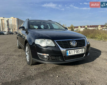 Черный Фольксваген Пассат, объемом двигателя 1.8 л и пробегом 324 тыс. км за 7900 $, фото 48 на Automoto.ua